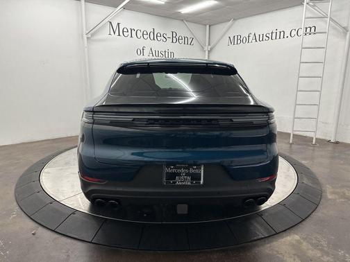 2024 Porsche Cayenne AWD