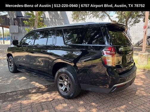 2023 Chevrolet Suburban LT