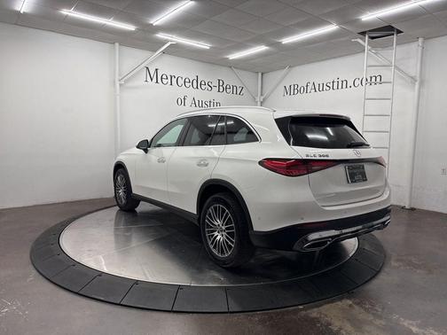 2026 Mercedes-Benz GLC 300 Base