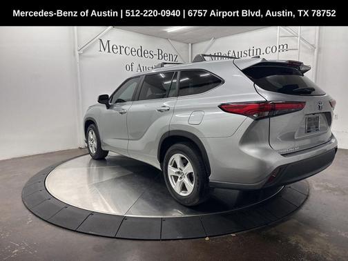 2023 Toyota Highlander Hybrid LE