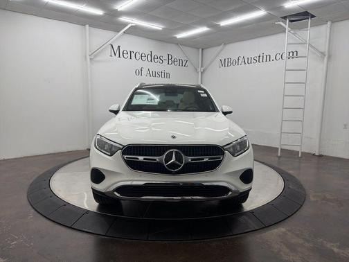 2026 Mercedes-Benz GLC 300 Base