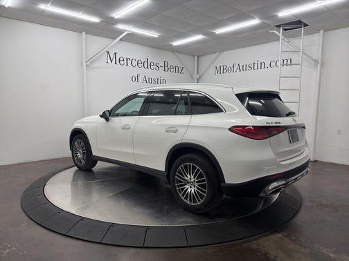 2026 Mercedes-Benz GLC 300 Base