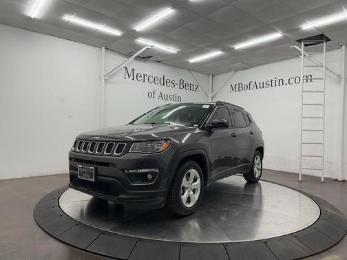 Granite Crystal Clearcoat Metallic 2019 Jeep Compass Latitude