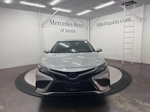 2022 Toyota Camry Hybrid XSE