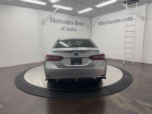 2022 Toyota Camry Hybrid XSE