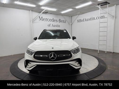 Polar White 2026 Mercedes-Benz GLC 300 Base