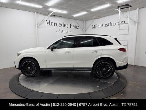 Polar White 2026 Mercedes-Benz GLC 300 Base