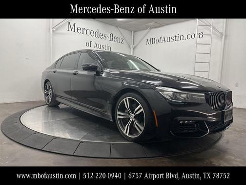 Black Sapphire Metallic 2018 BMW 740 i