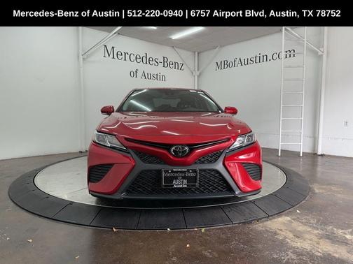 2020 Toyota Camry SE