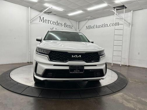 Snow White Pearl 2023 Kia Sorento Hybrid EX