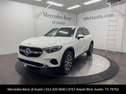 2025 Mercedes-Benz GLC 300 Base
