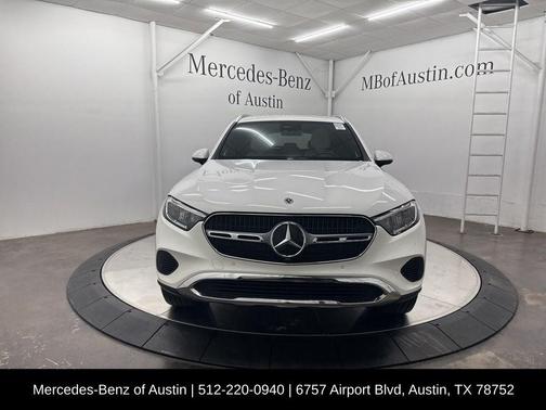 2025 Mercedes-Benz GLC 300 Base