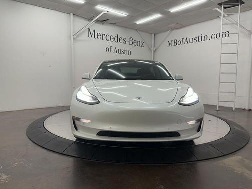 Pearl White Multi 2019 Tesla Model 3 Performance