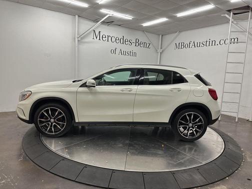 2017 Mercedes-Benz GLA 250 Base