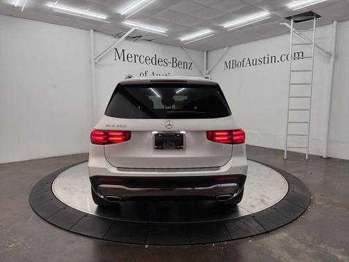 Polar White 2026 Mercedes-Benz GLB 250 Base