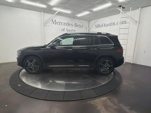Midnight Black 2026 Mercedes-Benz GLB 250 Base