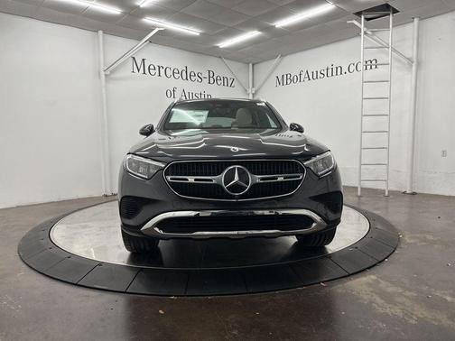 2025 Mercedes-Benz GLC 300 Base