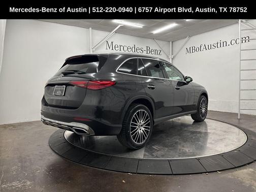 2025 Mercedes-Benz GLC 300 Base