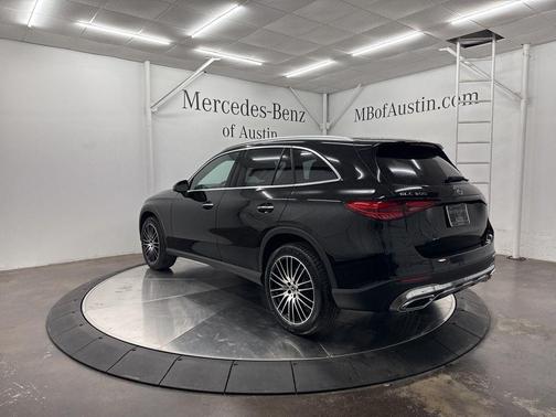 2026 Mercedes-Benz GLC 300 Base