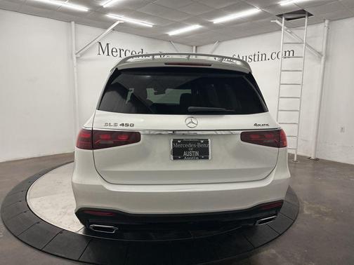 2026 Mercedes-Benz GLS 450 4MATIC