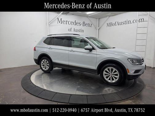 White Silver Metallic 2018 Volkswagen Tiguan 2.0T SE