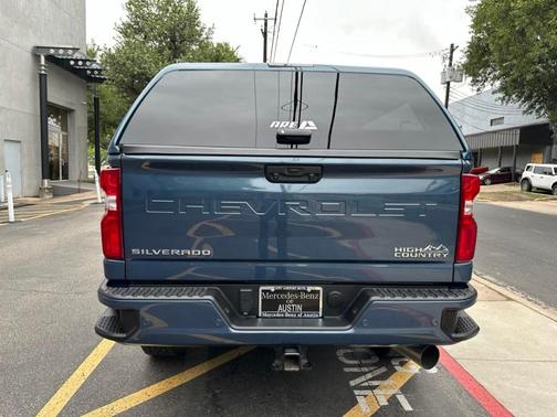 Lakeshore Blue Metallic 2024 Chevrolet Silverado 2500 High Country