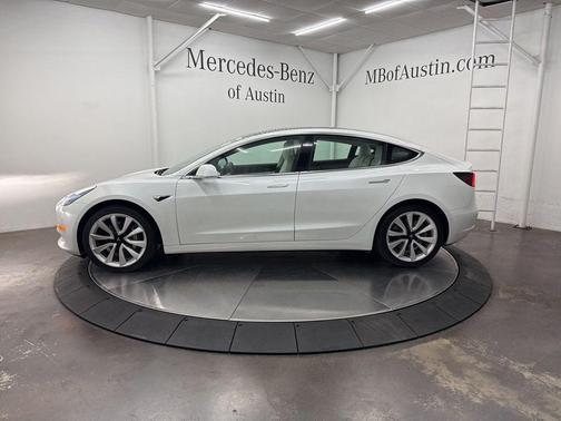 2019 Tesla Model 3 Standard Range Plus