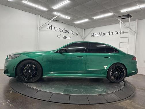 Isle of Man Green Metallic 2026 BMW M5 Base