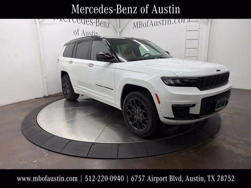Bright White Clearcoat 2023 Jeep Grand Cherokee L Summit