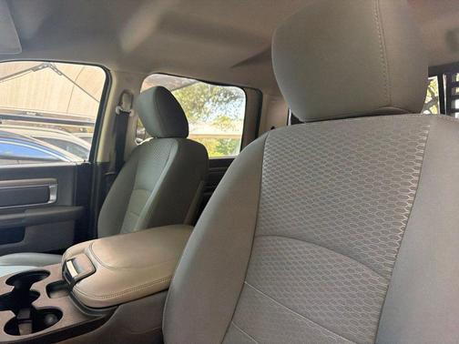 Bright White Clearcoat 2016 RAM 2500 SLT