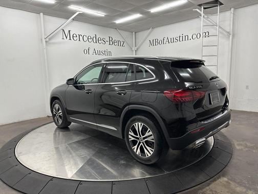 2025 Mercedes-Benz GLA 250 Base