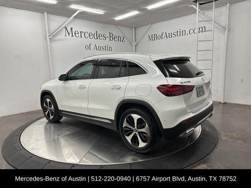 2025 Mercedes-Benz GLA 250 Base
