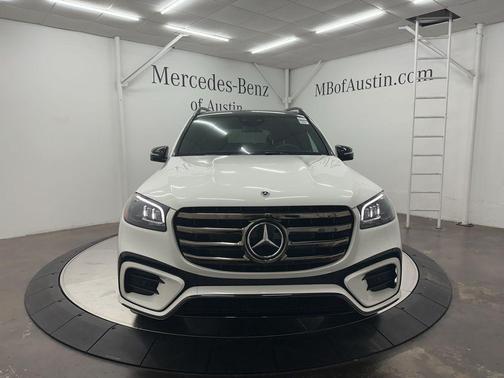 2026 Mercedes-Benz GLS 450 4MATIC