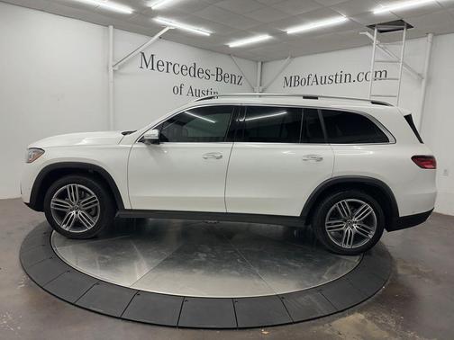 2025 Mercedes-Benz GLS 450 4MATIC