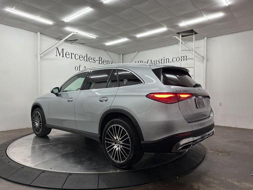 2026 Mercedes-Benz GLC 300 Base