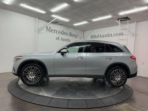 2026 Mercedes-Benz GLC 300 Base