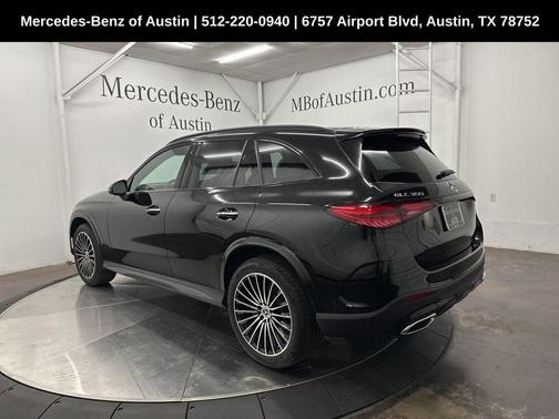 2026 Mercedes-Benz GLC 300 Base