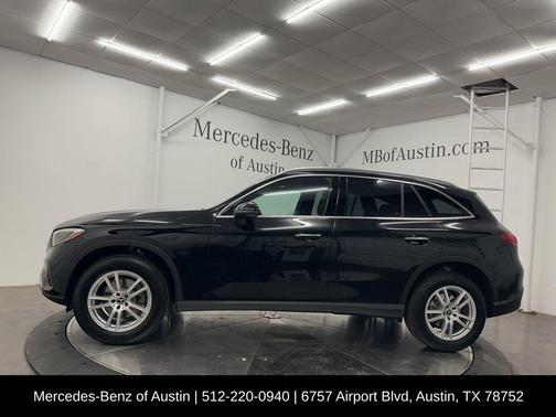 2025 Mercedes-Benz GLC 300 Base