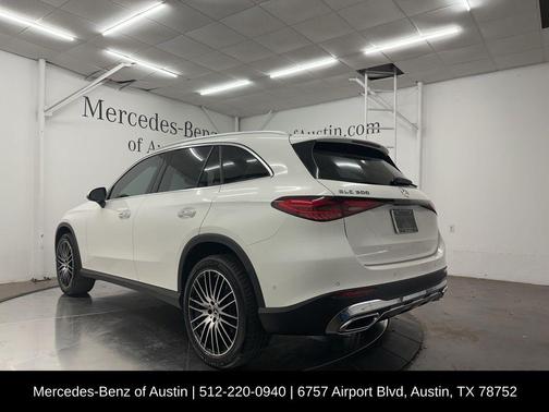 2026 Mercedes-Benz GLC 300 Base