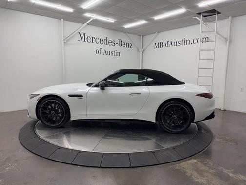 2026 Mercedes-Benz AMG SL 43 Base