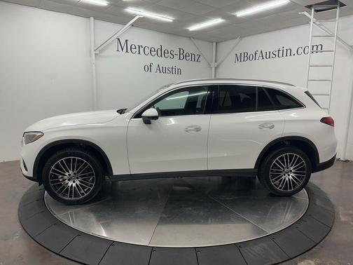 2026 Mercedes-Benz GLC 300 Base