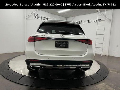 2025 Mercedes-Benz GLC 300 Base