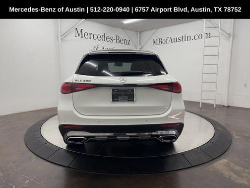 2025 Mercedes-Benz GLC 300 Base