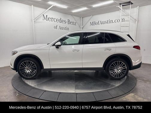 2025 Mercedes-Benz GLC 300 Base