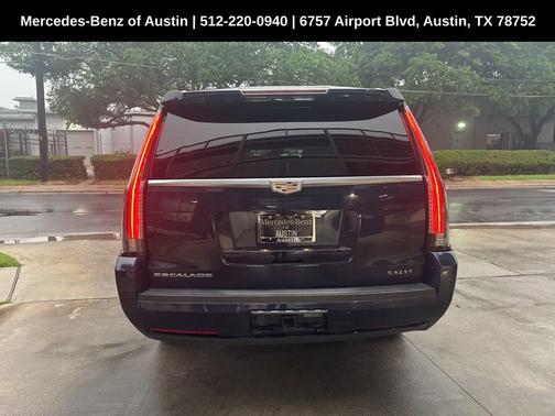 2018 Cadillac Escalade ESV Premium Luxury
