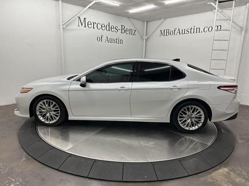 2020 Toyota Camry XLE V6