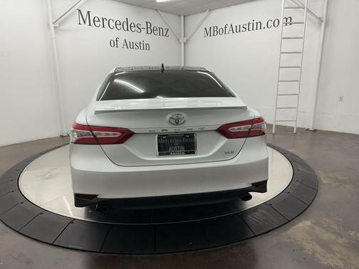 2020 Toyota Camry XLE V6