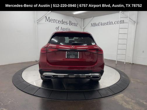 2025 Mercedes-Benz GLC 300 Base