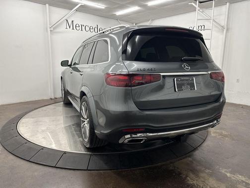 2025 Mercedes-Benz GLS 450 4MATIC