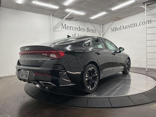 Ebony Black 2022 Kia K5 GT-Line
